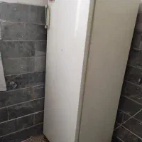 یخچال آزمایش