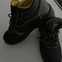 کفش ایمنی ۴۳|کیف، کفش، کمربند|رشت, انصاری|دیوار