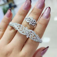 دستبند نقره طرح مونیزا سیلور جواهری نقره سازی3184