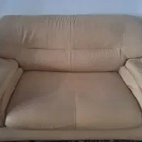 مبل چرمی کرم|مبلمان خانگی و میز عسلی|شهرکرد, |دیوار