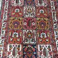 قالی بختیاری|فرش|اصفهان, برازنده|دیوار