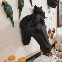 مجسمه های بزرگ کله اسب دیواری اک