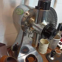 آسیاب فاما|کافی‌شاپ و رستوران|اندیشه, اندیشه فاز ۴|دیوار