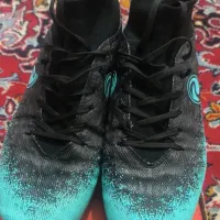 کفش فوتبال سایز 43