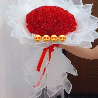 ۳۰ شاخه قرمز