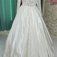 فروش لباس عروس با قیمت فقط دو میلیون|لباس|اصفهان, سعادت‌آباد|دیوار