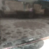 تلویزیون سامسونگ سالم کابل آستین ای میخوره|تلویزیون و پروژکتور|کرج, حصارک بالا|دیوار