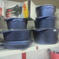 سرویس قابلمه چدن گرانیتی 17 و 8 پارچه ضمانت|ظروف پخت‌وپز|مشهد, طلاب|دیوار