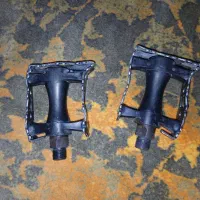 پدال دوچرخه المینیوم