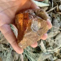 یک نمونه سنگ قیمتی