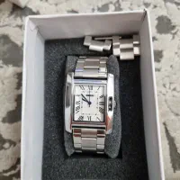 ساعت مچی زنانه کاملا نو