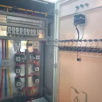 مونتاژ تابلو های صنعتی|خدمات پیشه و مهارت|ارومیه, |دیوار