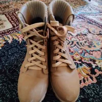 کفش بوت در حد نو سایز 37