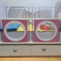 تخت کودک مارک اپادانا