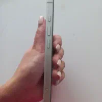 ایفون 16نرمال