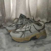 کتونی اسپرت زنانه/دخترانه سایز 39