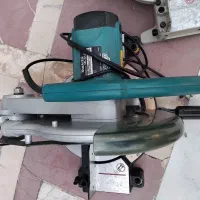 اره فارسی بر دیوالت ماکیتا