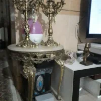 میز و شمعدان