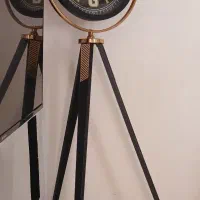 ساعت ایستاده