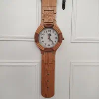 ساعت دیواری چوبی