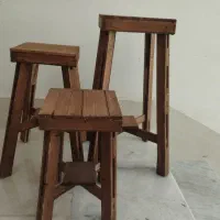 استند و گلدان سفالی و پلاستیکی