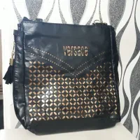 کیف زنانه کاملا نو میباشد یکصد و سی هزار تومان|کیف، کفش، کمربند|سمنان, |دیوار