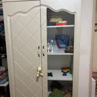 کتابخانه و کمد بچه