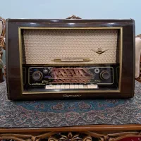 رادیو لامپی ساخت آلمان