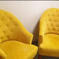 دوعدد مبل راحتی تک نفره در حد نو