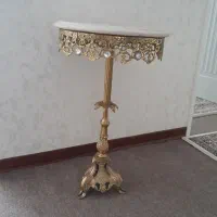 میز برنجی