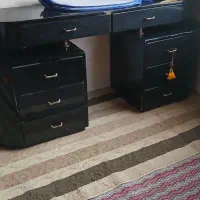 میزآرایش مشکی