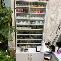 فروش میز ناخن و استند لاک|آرایشگاه و سالنهای زیبایی|تهران, شیوا|دیوار