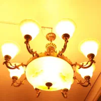 لوستر سلطنتی|لوستر و چراغ آویز|قم, حاج زینل|دیوار