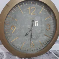 ساعت دیواری