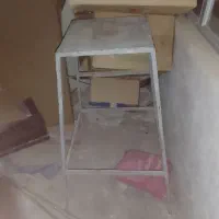چهار‌پایه‌سالمه دست‌ساز محکم.‌