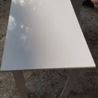 میز سفید کاملا سالم|میز تحریر و کامپیوتر|لاهیجان, لیالستان|دیوار