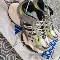 کتونی سایز ۴۱