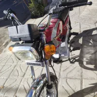 هندا 83عروسک|موتورسیکلت|گناباد, |دیوار