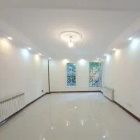 اداری مرکز شهر - خوش نقشه -بسیار تمیز