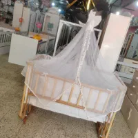 تخت کنار مادر تک نوزادی گهواره دار سیسمونی|تخت و صندلی بچه|مشهد, توس (بلوار توس)|دیوار