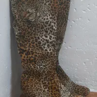 بوت پلنگی بلند سایز ۳۷ و کیف مشکی