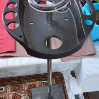 پایه سشوار و صندلی ثابت ارایشگاه