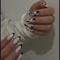 کاشت تخصصی ناخن فقط ۵۵۰