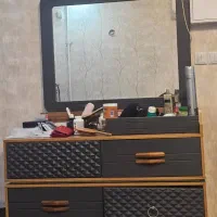 تخت خواب با میز آرایش و تشک در حد نو|تخت و سرویس خواب|رامهرمز, |دیوار