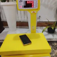 ترازو  در حد نو پلمپ محک اصل وبا خطای یک گرم