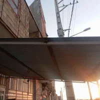 شیروانی در مغازه