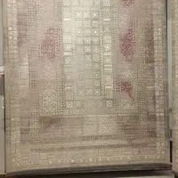 یک عدد فرش شش متری گم شده