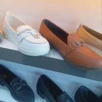 مغازه کیف و کفش انواع کفشهای مجلسی،اسپرت و غیره|کیف، کفش، کمربند|زیرکوه, |دیوار