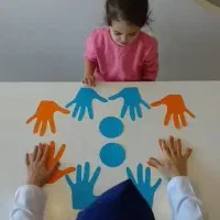 مربی یا کمک مربی مهد