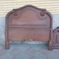 1عدد تختخواب 1نفره باتُشک طبی